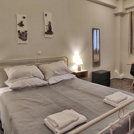 Garnet 1 Apartment Kalamata Bagian luar foto