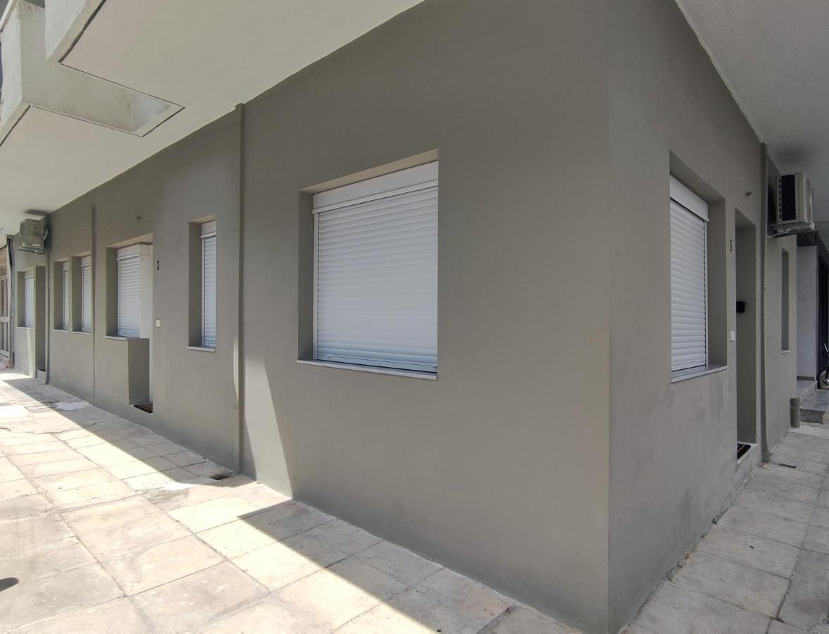 Garnet 1 Apartment Kalamata Bagian luar foto
