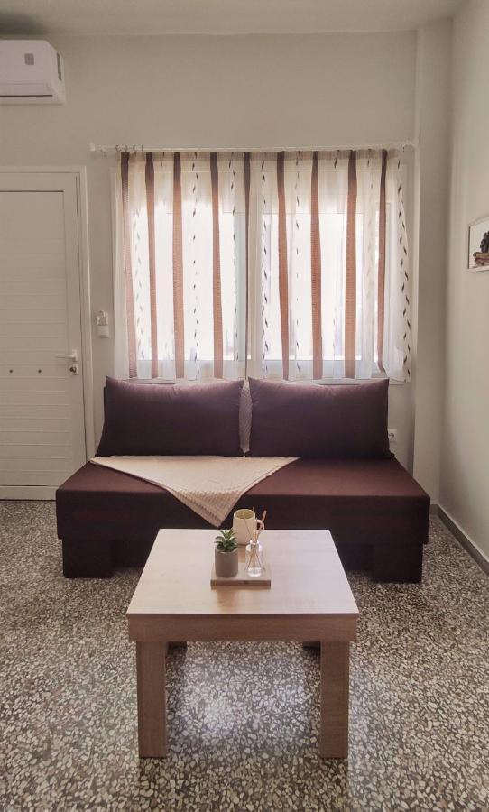 Garnet 1 Apartment Kalamata Bagian luar foto