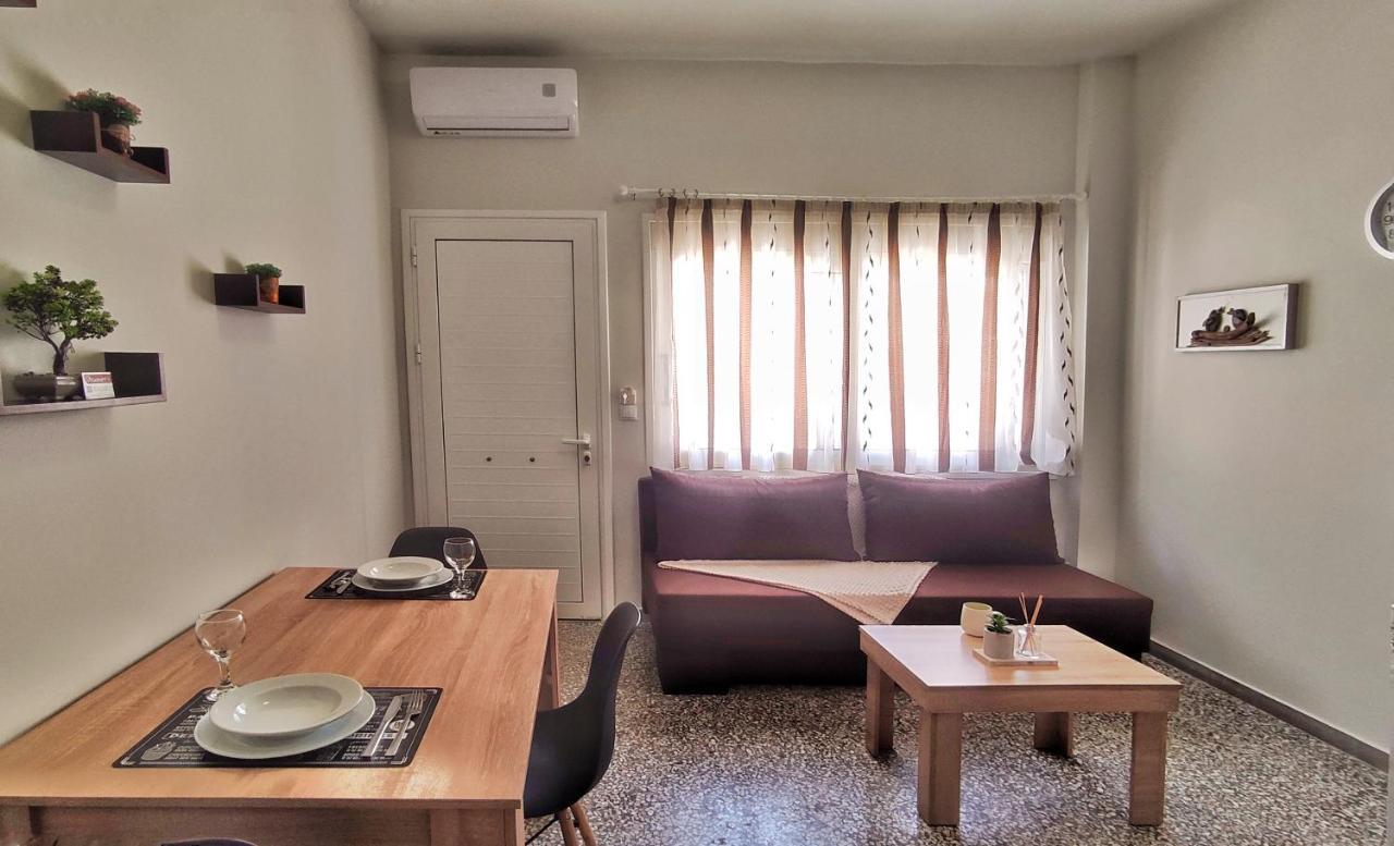 Garnet 1 Apartment Kalamata Bagian luar foto