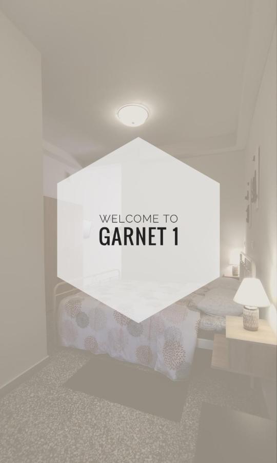 Garnet 1 Apartment Kalamata Bagian luar foto